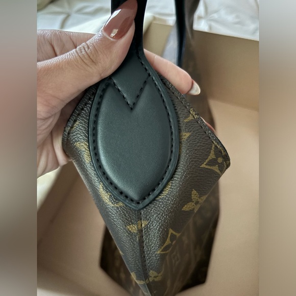 Louis Vuitton Floral Monogram Hobo Shoulder Bag - Picture 3 of 9